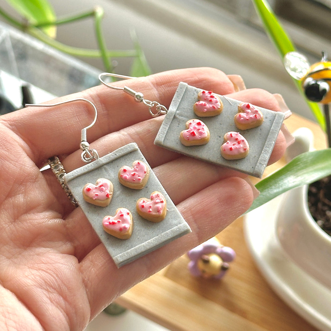 Heart cookie tray earrings