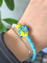 Load image into Gallery viewer, Tropical Fish bracelet
