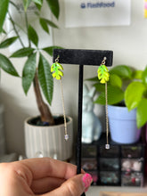 Load image into Gallery viewer, Monstera leaf thread earrings
