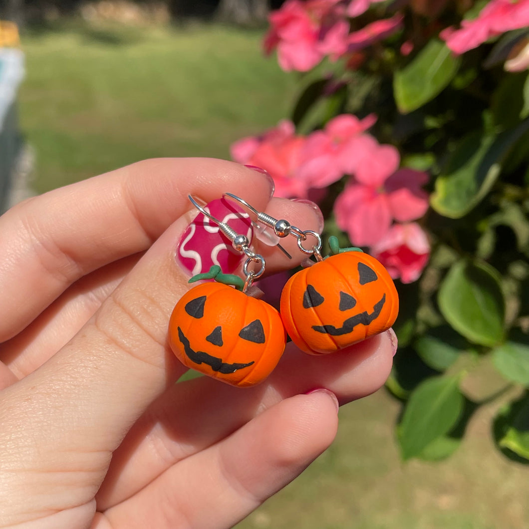 Jack-o’-lantern earrings