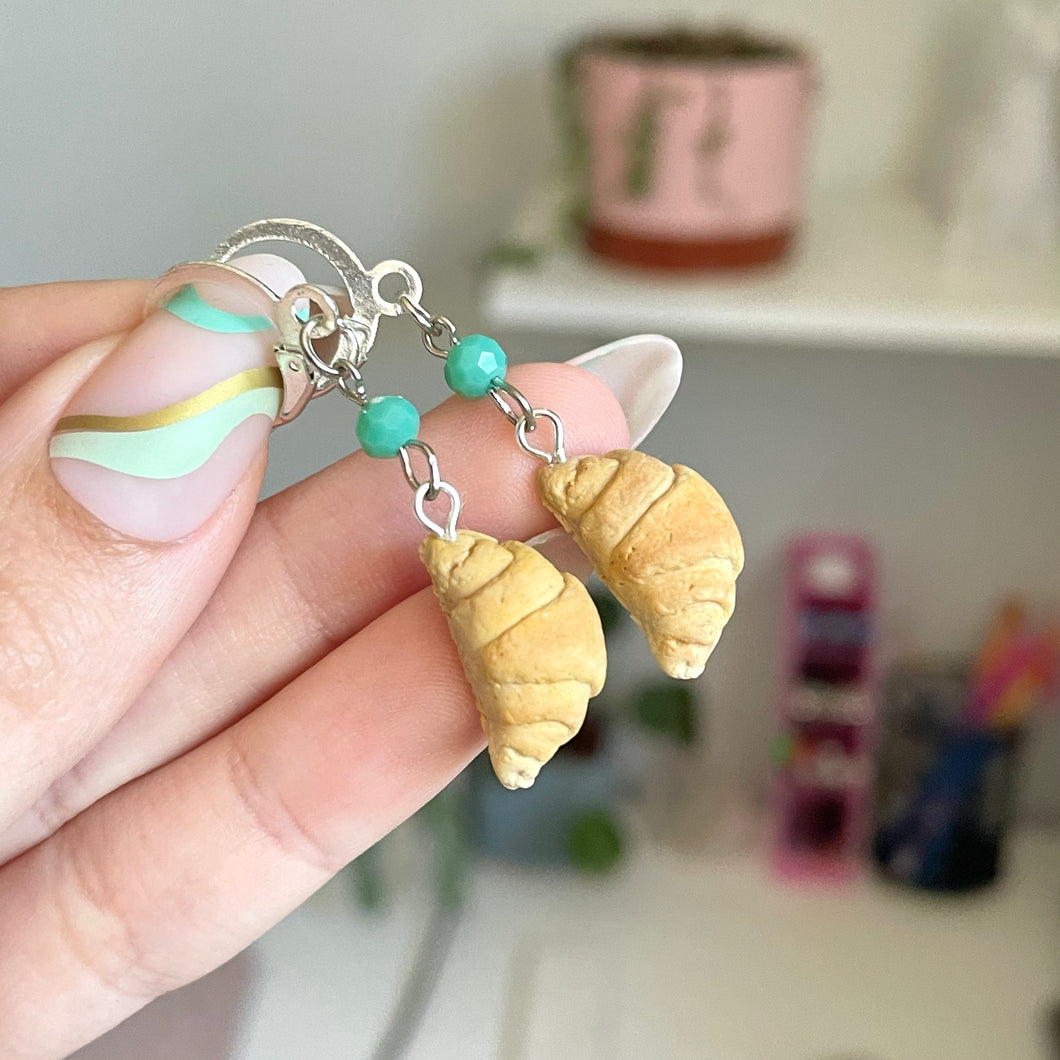 Croissant earrings